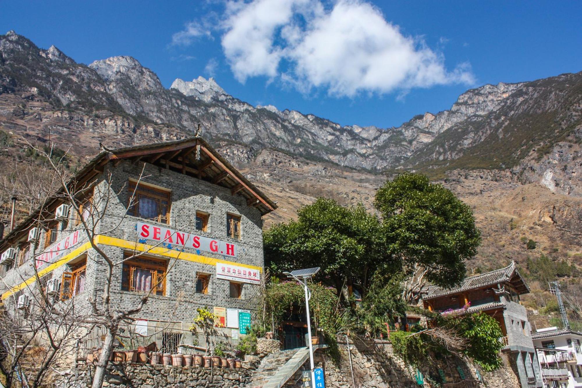 Tiger Leaping Gorge Sean'S Spring Guesthouse Shangri-La Zewnętrze zdjęcie